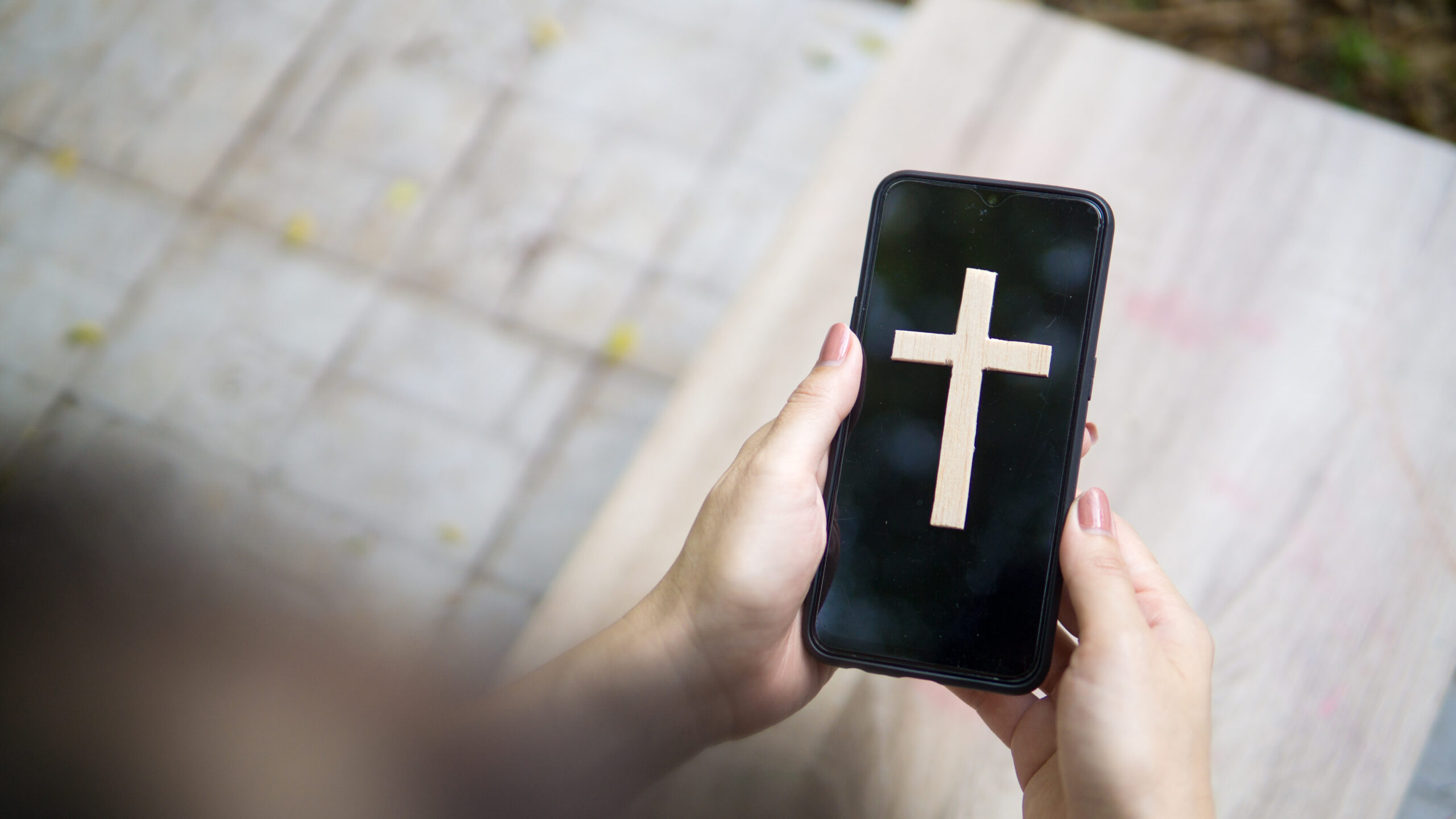 Laten we van de kerk een smartphonevrije zone maken